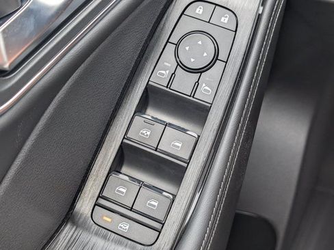 New 2026 Nissan Rogue Platinum AWD/4WD image 11