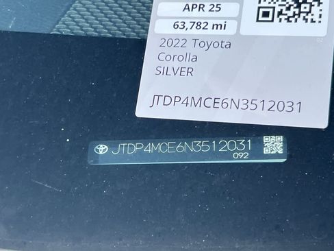 Used 2022 Toyota Corolla SE w/ SE Premium Package FWD image 23