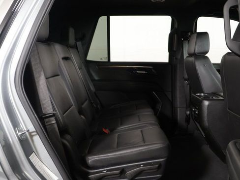 Used 2025 Chevrolet Tahoe LT AWD/4WD image 33
