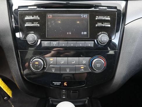 Used 2016 Nissan Rogue S w/ S Family Package FWD image 26