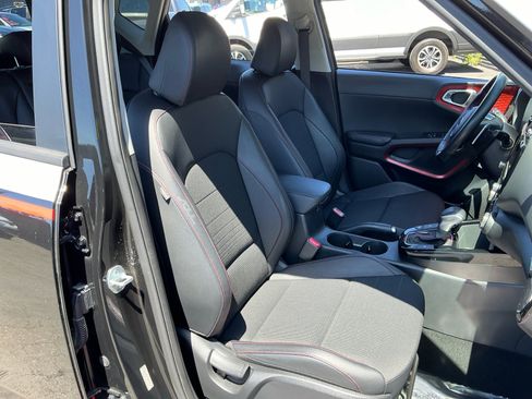 Used 2021 Kia Soul Turbo FWD image 21