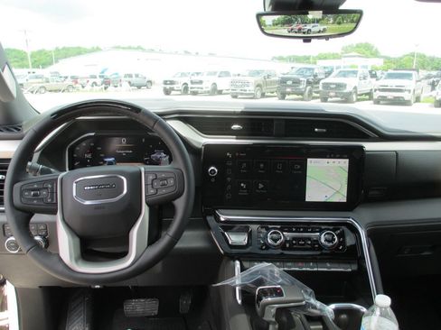 New 2026 GMC Sierra 1500 Denali AWD/4WD image 19