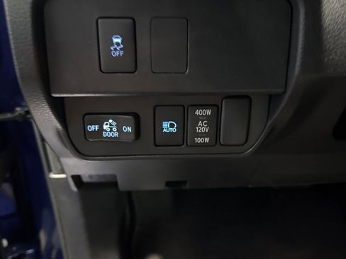 Used 2023 Toyota Tacoma TRD Sport image 38