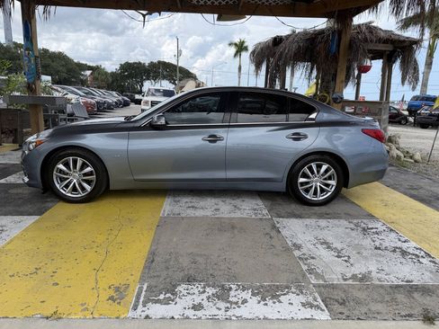 Used 2015 INFINITI Q50 w/ Moonroof Package RWD image 19