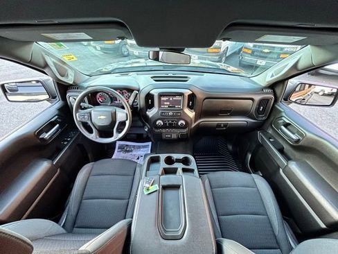 Used 2022 Chevrolet Silverado 1500 Custom image 23