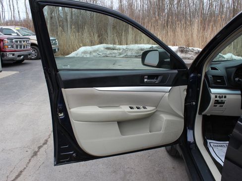 Used 2013 Subaru Outback 2.5i Premium image 15