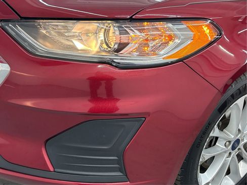 Used 2019 Ford Fusion SE image 30