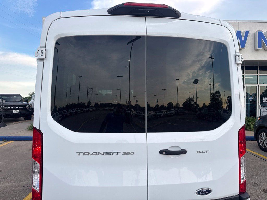Used 2024 Ford Transit 350 XLT RWD image 4