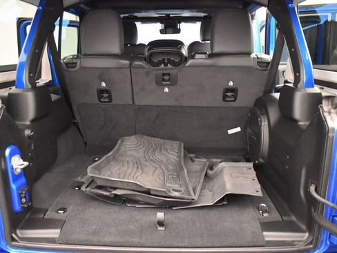 Used 2024 Jeep Wrangler Sahara w/ Technology Group image 12