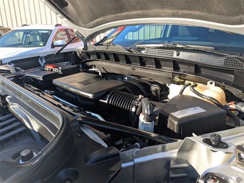 Used 2019 GMC Sierra 1500 SLT w/ SLT Premium Package image 29