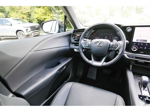 Used 2025 Lexus RX 350 Premium w/ Accessory Package (Z1) FWD image 6