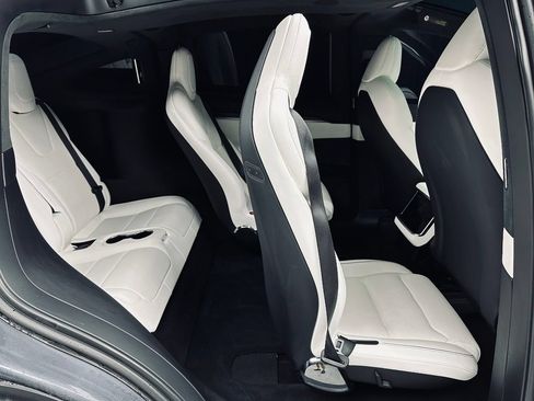Used 2022 Tesla Model X Plaid AWD/4WD image 20