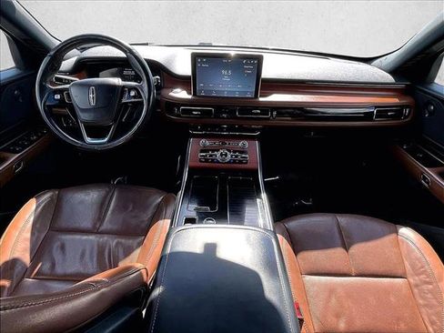 Used 2022 Lincoln Aviator Reserve w/ Elements Package Plus image 16