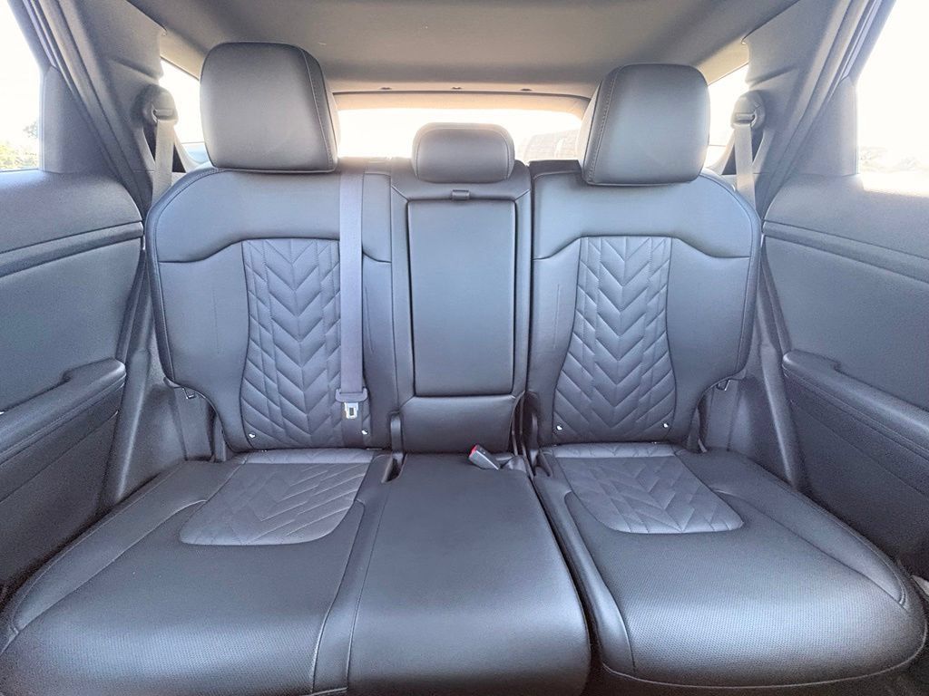 Used 2025 Kia Sportage X-Pro Prestige AWD/4WD image 30
