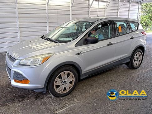 Used 2015 Ford Escape S FWD image 1