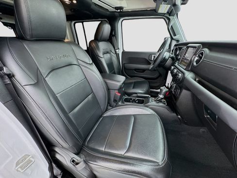 Used 2023 Jeep Wrangler Unlimited Sahara AWD/4WD image 20