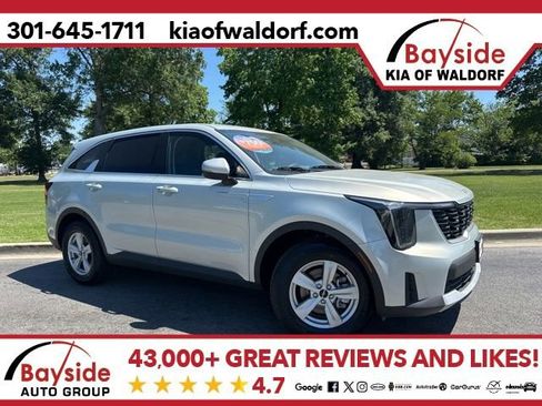 New 2026 Kia Sorento LX FWD image 1