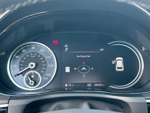 Used 2025 Genesis GV70 2.5T image 22