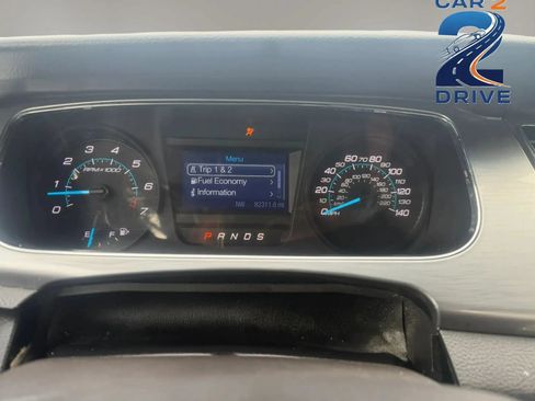 Used 2015 Ford Taurus SEL FWD image 17