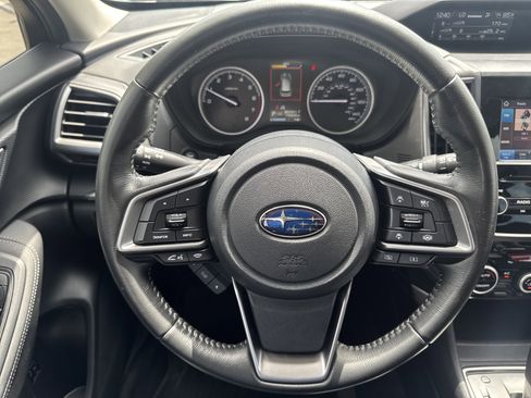 Used 2020 Subaru Forester Premium AWD/4WD image 12