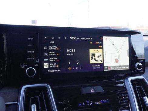 Used 2023 Kia Sorento S w/ Panoramic Sunroof Package AWD/4WD image 40
