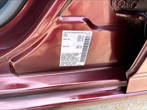 Used 2024 Nissan Altima 2.5 SV FWD image 33