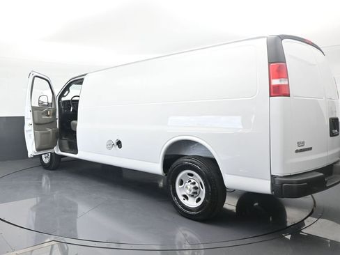 New 2025 Chevrolet Express 3500 Extended w/ Driver Convenience Package image 69
