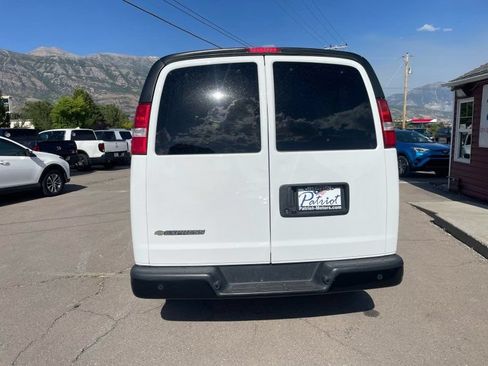 Used 2023 Chevrolet Express 3500 LS RWD image 4