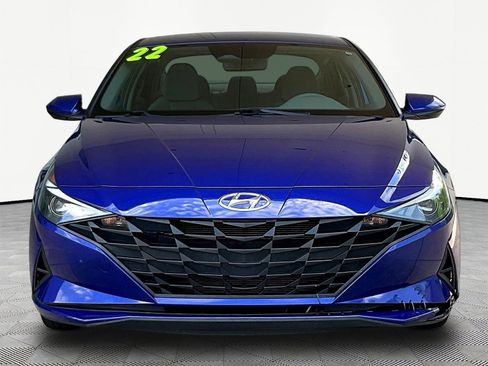 Used 2022 Hyundai Elantra SEL FWD image 2