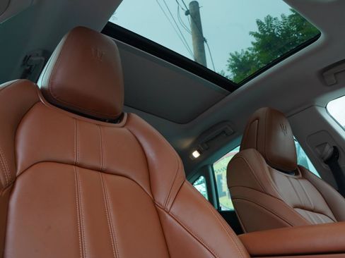 Used 2018 Maserati Levante S GranSport AWD/4WD image 70
