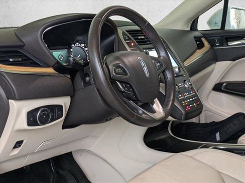 Used 2016 Lincoln MKC Select w/ Select Plus Package image 16