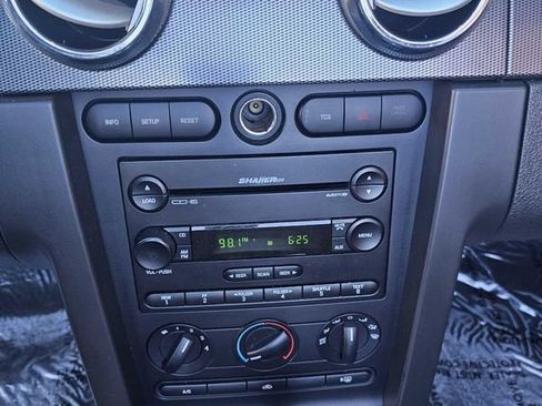 Used 2006 Ford Mustang GT RWD image 16