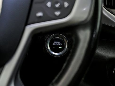 Used 2019 GMC Terrain SLE w/ Driver Convenience Package image 18