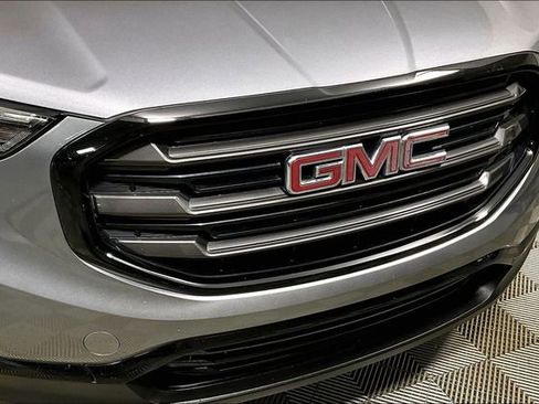 Used 2021 GMC Terrain SLE w/ Driver Convenience Package image 30