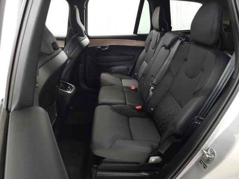 Certified 2025 Volvo XC90 B5 Plus AWD/4WD image 35