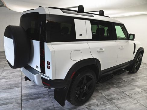 Used 2022 Land Rover Defender 110 SE AWD/4WD image 6