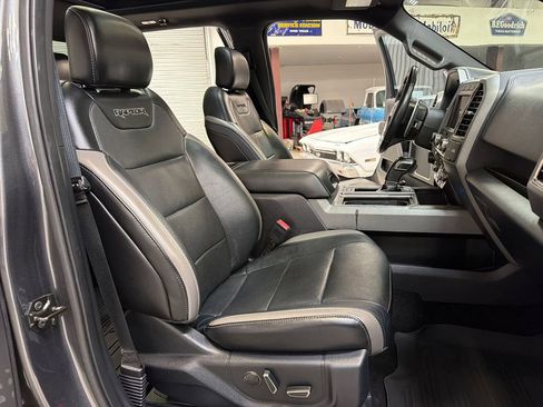 Used 2018 Ford F150 Raptor w/ Equipment Group 802A Luxury AWD/4WD image 36