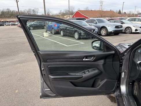 Used 2021 Nissan Altima 2.5 S image 15