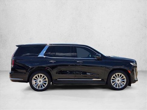 Used 2021 Cadillac Escalade Premium Luxury w/ Driver Assist Tech Package AWD/4WD image 4