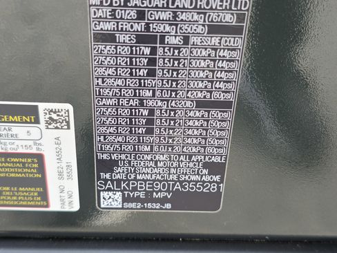 New 2026 Land Rover Range Rover Long Wheelbase SE image 36