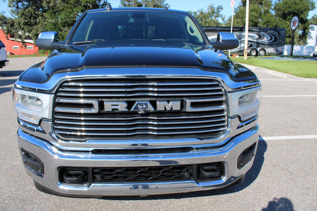 Used 2019 RAM 3500 Laramie AWD/4WD image 2