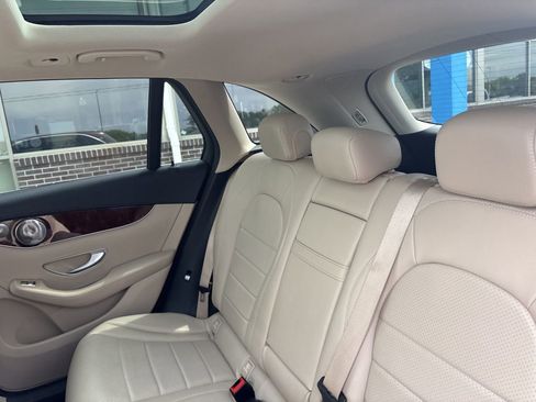 Used 2016 Mercedes-Benz GLC 300 4MATIC image 46