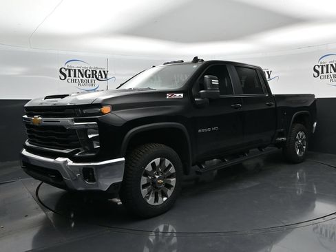 Used 2024 Chevrolet Silverado 2500 LT w/ All Star Edition AWD/4WD image 3
