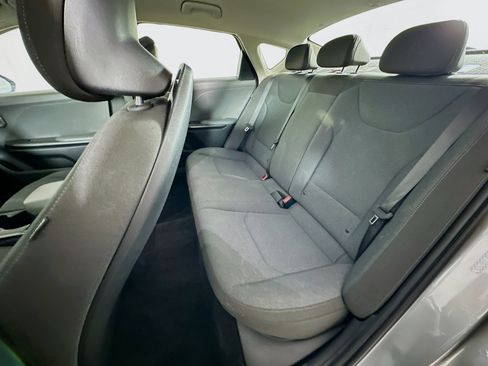 Used 2025 Kia K4 LXS image 26