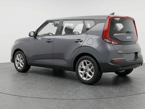 Used 2025 Kia Soul LX w/ LX Technology Package image 5