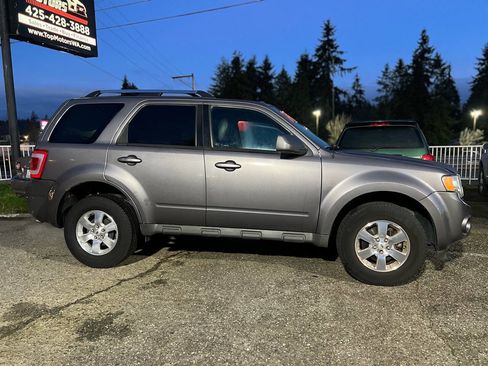 Used 2010 Ford Escape Limited image 4