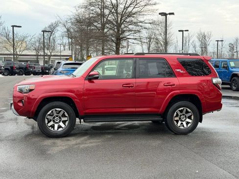 Used 2020 Toyota 4Runner TRD Off-Road Premium image 10