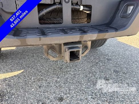 Used 2022 Toyota Tacoma TRD Sport AWD/4WD image 12