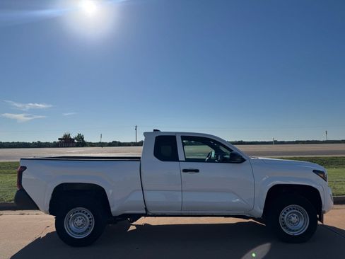 Used 2025 Toyota Tacoma SR RWD image 2