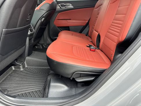 Certified 2024 Kia Sportage SX image 21